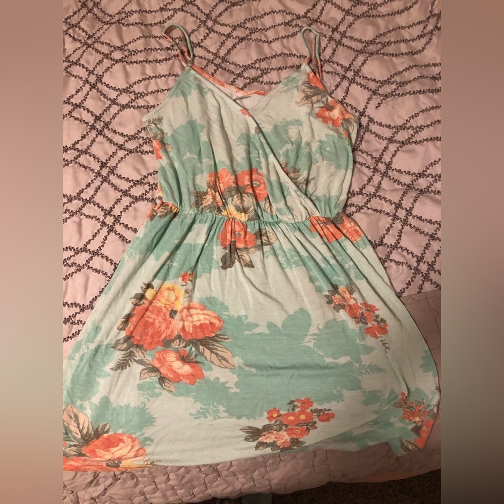 nice cute summer dress.